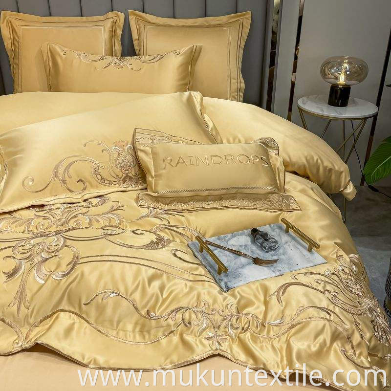  Cotton Embroidery Bedding Set